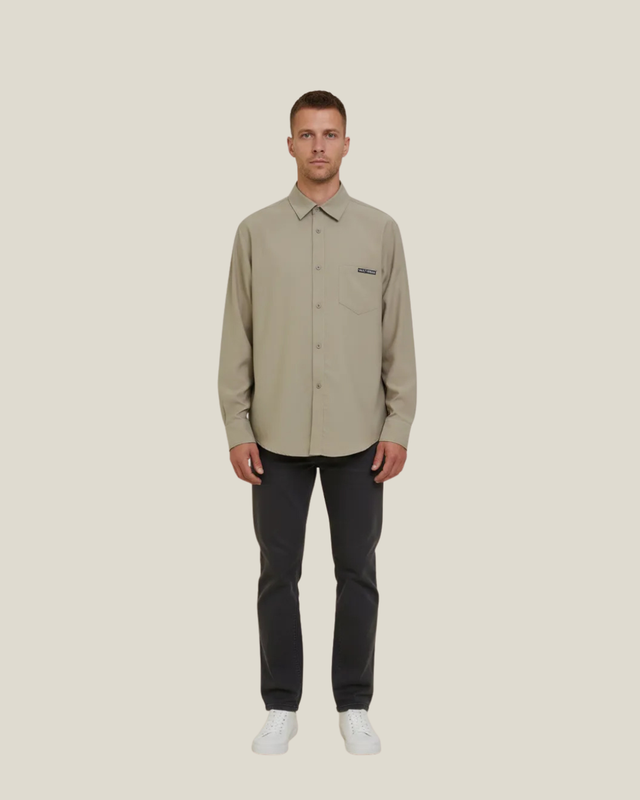 The Everyday Performance Shirt – Taupe