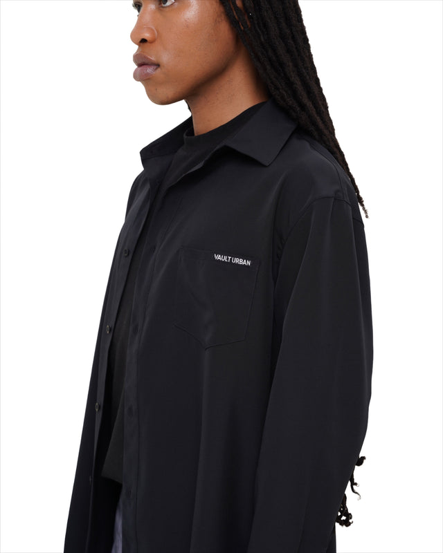 Close-up of Vault Urban logo on Stay-Fresh Wrinkle-Free Black Shirt pocket Male Fit